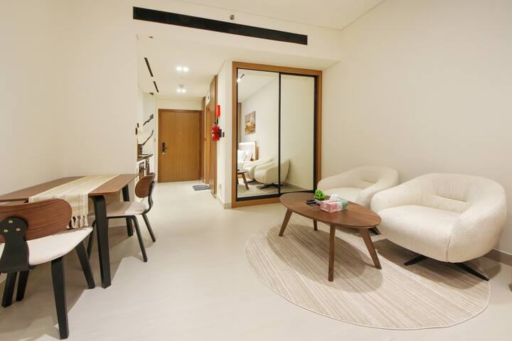 Cozy Studio | Trillionaire | Private Jacuzzi